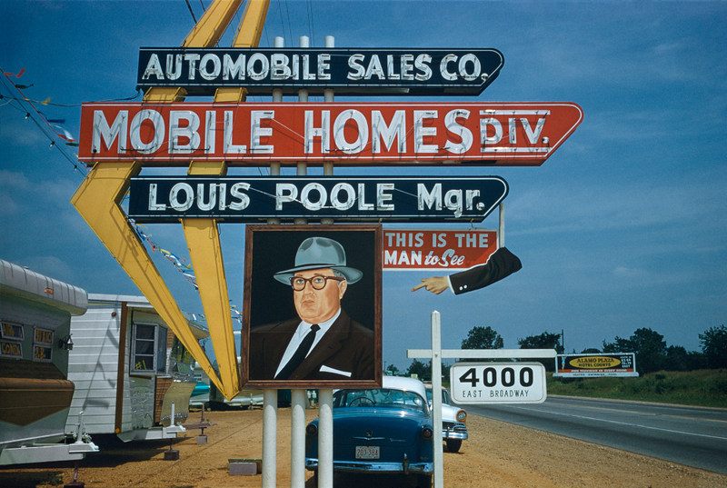 Illustration for article titled These Iconic Road Trips Make You Want To Grab a Camera and Just Drive